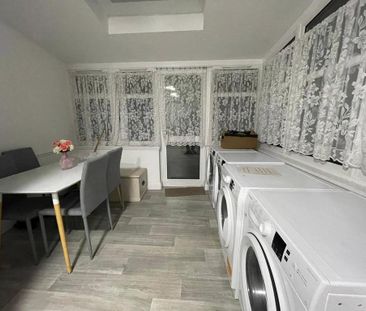 1 bedroom bedsit to rent - Photo 1