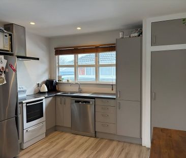 Cute 3-Bedroom Bungalow in Hoon Hay – Sleepout Inc - Photo 2