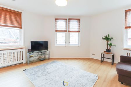 2 bed flat to rent in Millstone Lane, Leicester, LE1 - Photo 3