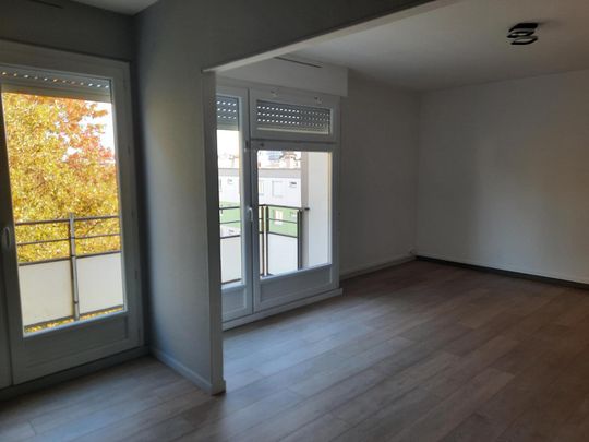 Location Appartement 5 pièces 101m² ORVAULT 44700 - Photo 1