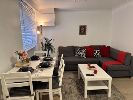 1 Bed Flat, Camden Street, NW1 - Photo 2