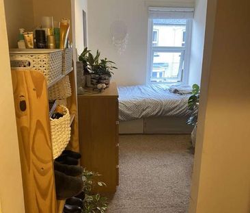 Contemporary Bed House // Jul, LN1 - Photo 5