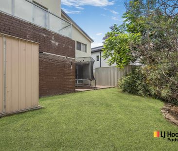 Contemporary Family Living in a Spacious Double-Brick Home - Photo 4