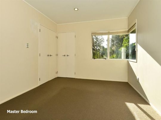 3 bedroom house with 2 bathrooms in Domain road. - Photo 1