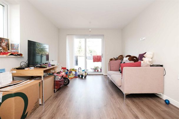 Swan Road, West Drayton, Middlesex, UB7 - Photo 1