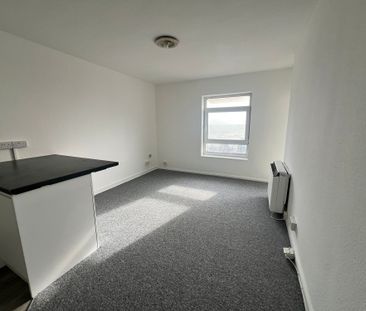 1 bed flat to rent in Marina, St. Leonards-On-Sea, TN38 - Photo 5