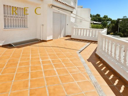 Bungalow in La Nucía, for rent - Photo 3