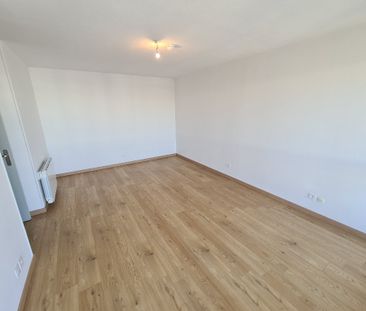 Location Appartement 2 pièces 50m² - Photo 2