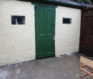 West Parade, Lincoln, Lincoln - Photo 3