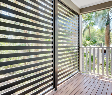 Contemporary townhouse in elevated position - Photo 2