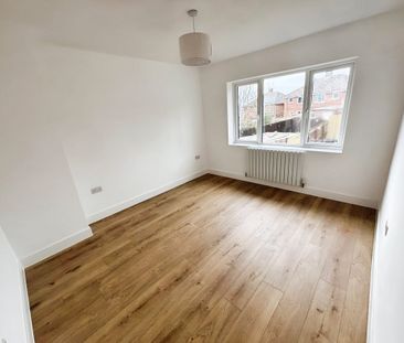 Brynglas, Caerphilly - Photo 4