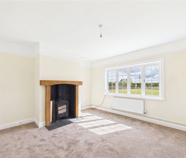 Beenham Hill, Beenham, Reading, Berkshire, RG7 - Photo 1