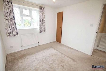 Morston Close, Tadworth, Surrey, KT20 - Photo 3