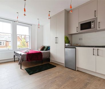 Mount Park Crescent, Ealing, W5 2RR - Photo 2