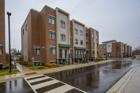 For Lease - 1070 DOUGLAS MCCURDY COMM N/A Unit# 119, Mississauga, Ontario - Photo 2