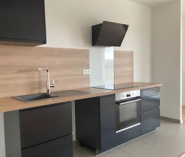 Location Appartement 4 pièces 81m² REIMS 51100 - Photo 5