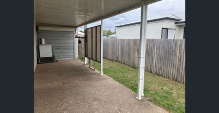 3 bedroom home in Deeragun - Photo 2