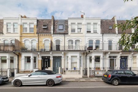 5 bedroom house in Fulham - Photo 2