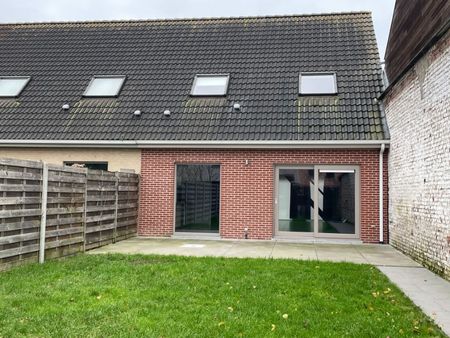 EENGEZINSWONING + tuin - Photo 3