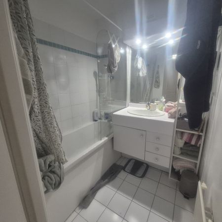 Location Appartement 2 pièces 40m² LILLE 59000 - Photo 3