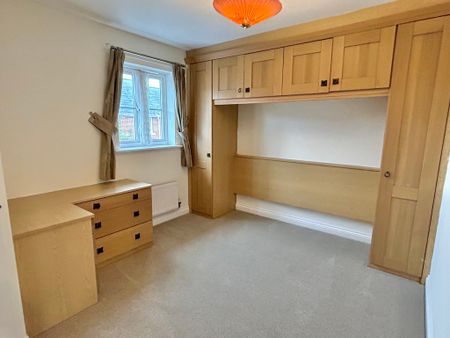 3 bedroom Three Bedroom House to rent - Photo 5