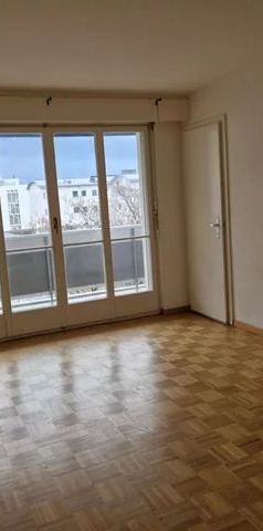 Studio au 5ème étage avec balcon - Photo 1