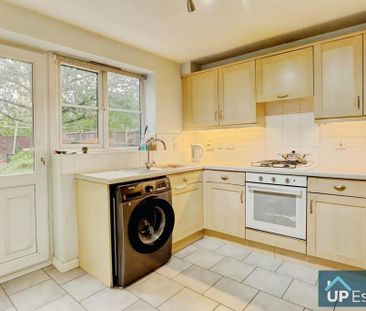 3 bedroom semi-detached house to rent - Photo 6