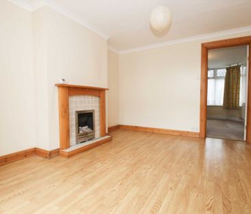 1 bed Flat for rent - Photo 2