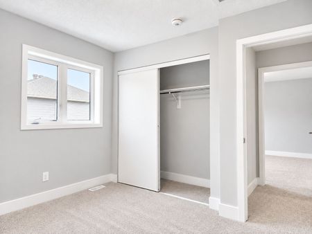 For Lease - 615 Cygnus Street, Barrhaven, Ontario - Photo 3