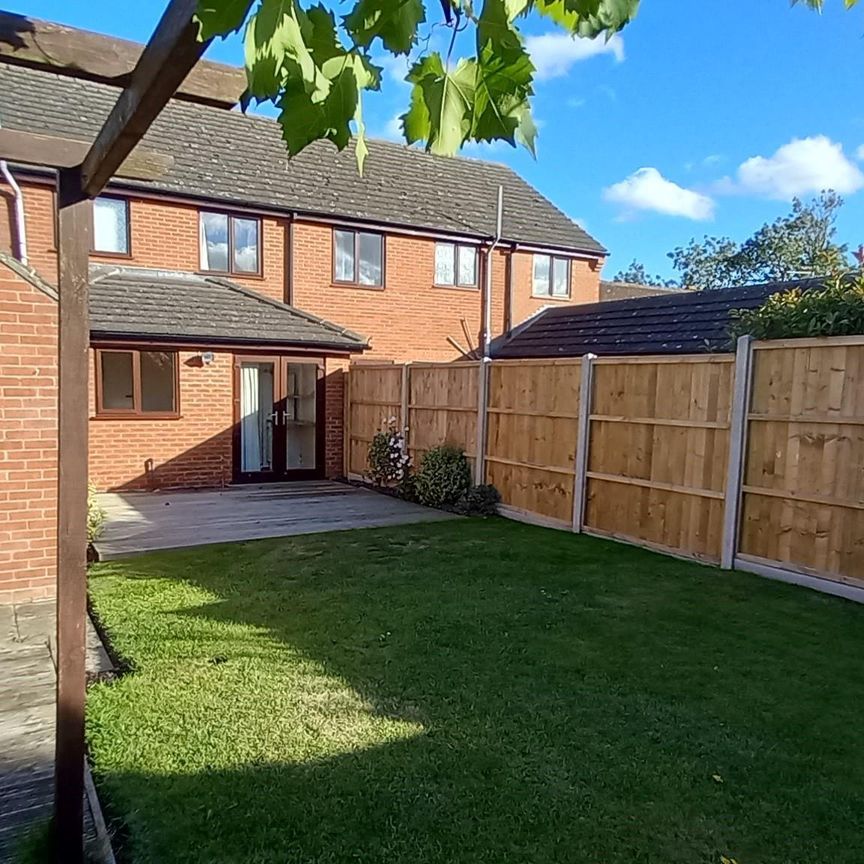 Leas Road, Sleaford, Great Hale - Photo 1