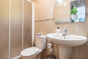 ALQUILER TEMPORAL EN LOS CRISTIANOS. DISPONIBLE ÚNICAMENTE LOS MESES DE MARZO A SEPTIEMBRE – 0067-03995