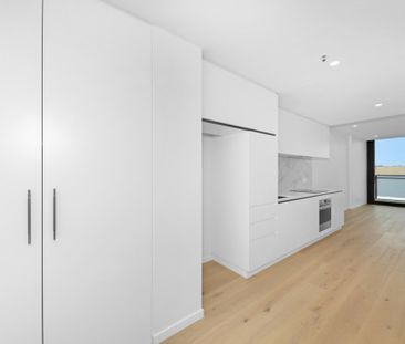 Brand New Living at "The Shard" - Modern Style and Ultimate Conveni... - Photo 6