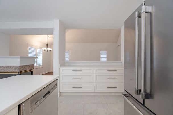 For Lease - 2250 Rockingham Drive Unit# 1, Oakville, Ontario - Photo 1