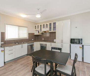 Fantastic modern rooming accomodation - Photo 5