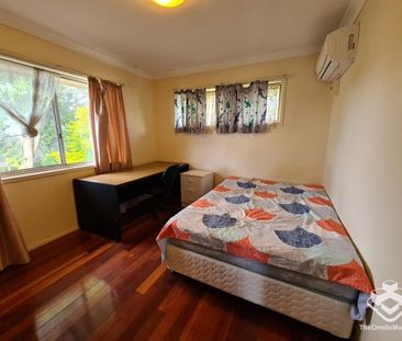 Full Furnished 4 Bedrooms in Shared House - Photo 4