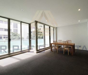 Zetland Furnished 2 Bedroom 2 Bathroom Apartment ! - Photo 4