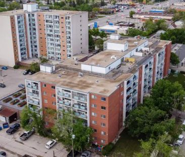 Sunrise Towers | 225 Arby Bay, Winnipeg - Photo 1