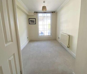 Pittville, Cheltenham, GL52 - Photo 4