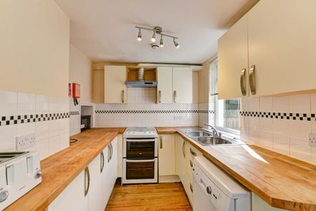 6 bedroom house to rent - Photo 4