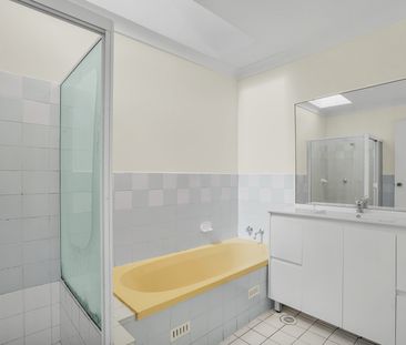 Immaculately Presented Villa in Prime Quakers Hill Location ! - Photo 4