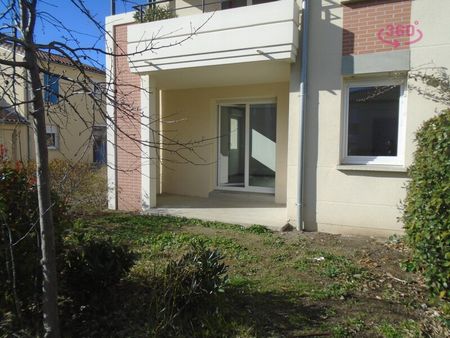 Location Appartement 3 pièces 65m² LAUNAGUET 31140 - Photo 4
