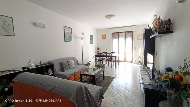 Quadrilocale via San Francesco, Centro, Sarnano - Photo 1