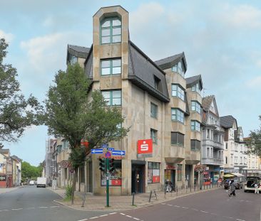 Dachgeschosswohnung mit Aussicht im Zentrum von Essen-Kray! - Photo 1