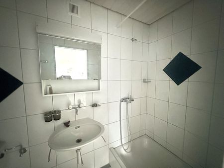 Charming 3.5 room apartment in the center of St-Imier - Photo 4