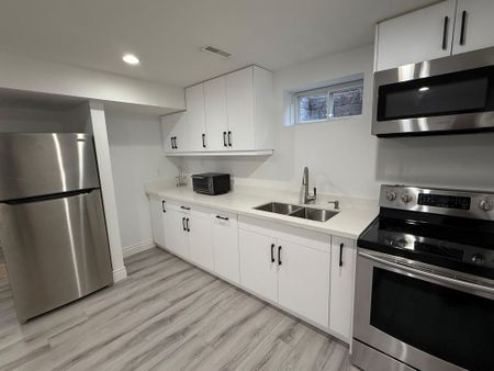 For Lease - 60 Lund Street Unit# Basement, Richmond Hill, Ontario - Photo 2