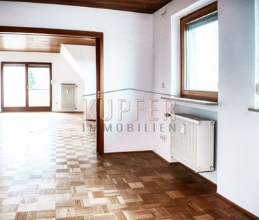 Wohnen mit Flair: Dachgeschosswohnung in bevorzugter Lage! - Photo 1