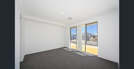 Charming Family Home in Eglinton - Photo 2