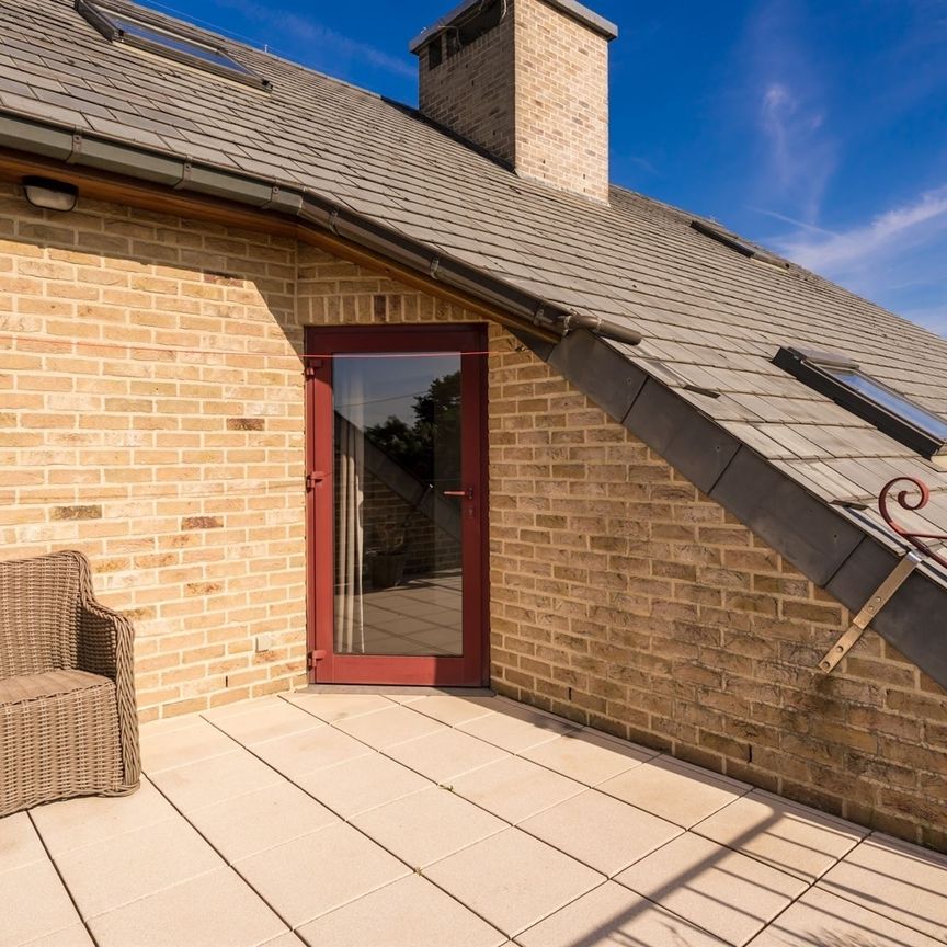 Duplex appartement met 2 slaapkamers, zonnig terras en garagebox - Foto 1