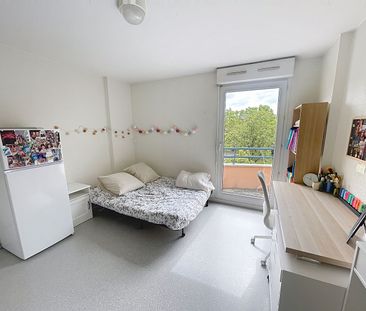 Apartment - Photo 2