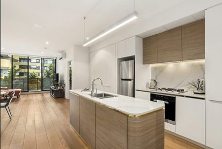 Stunning Two Bedroom Apartment - Photo 5